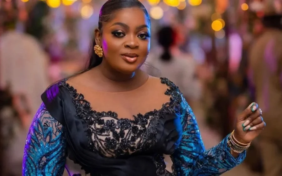“I’ve Never Been Broke” – Eniola Badmus’ Bold Statement Trends Online